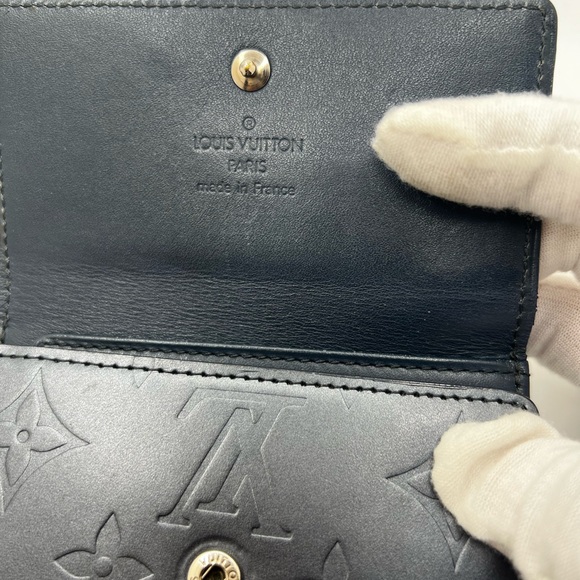 GUC Louis Vuitton Navy Compact Wallet - Picture 5 of 8